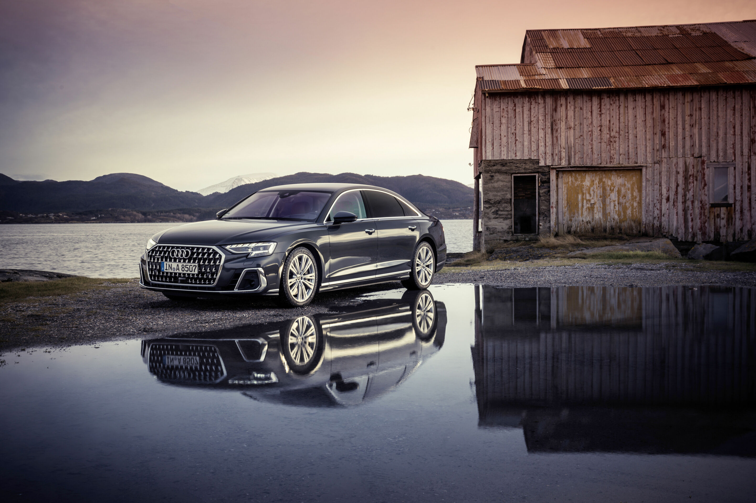Sharpened design and innovative technologies for the flagship: the enhanced Audi  A8