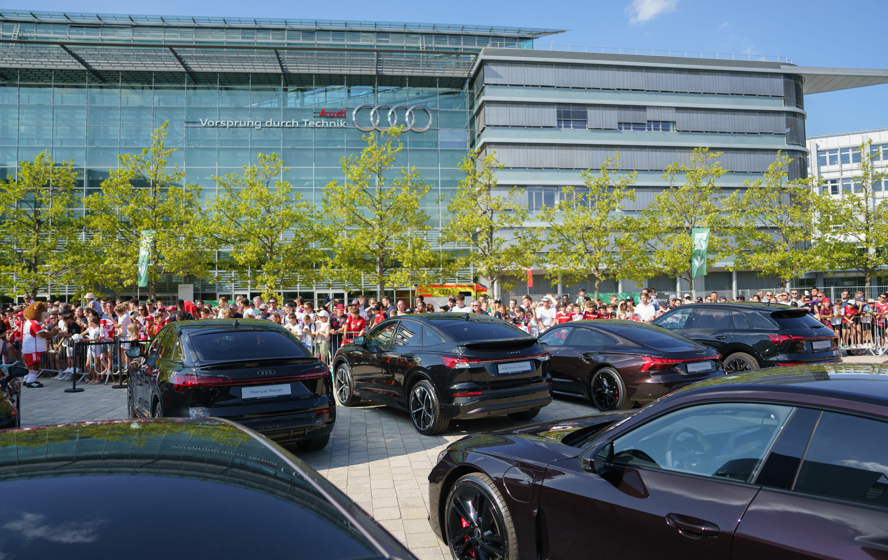 FC Bayern receives new company cars – Audi sells players' previous cars