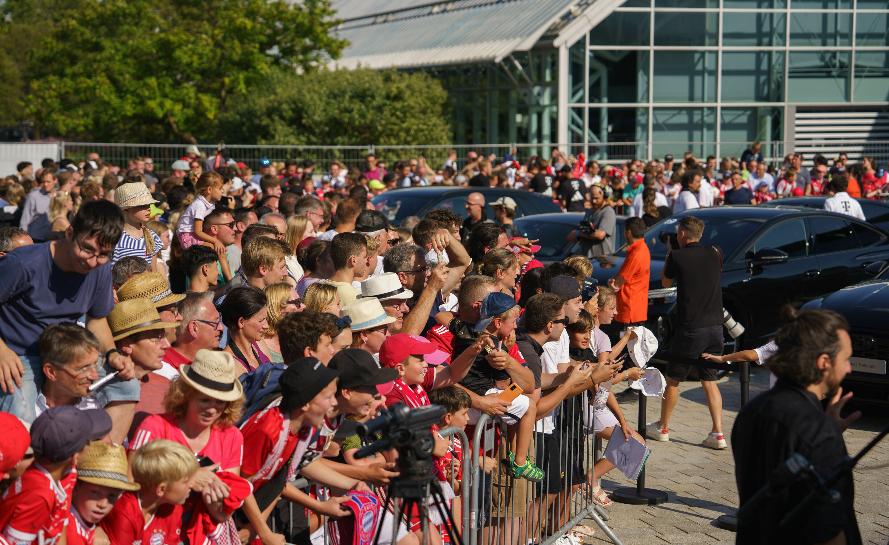 FC Bayern receives new company cars – Audi sells players' previous cars