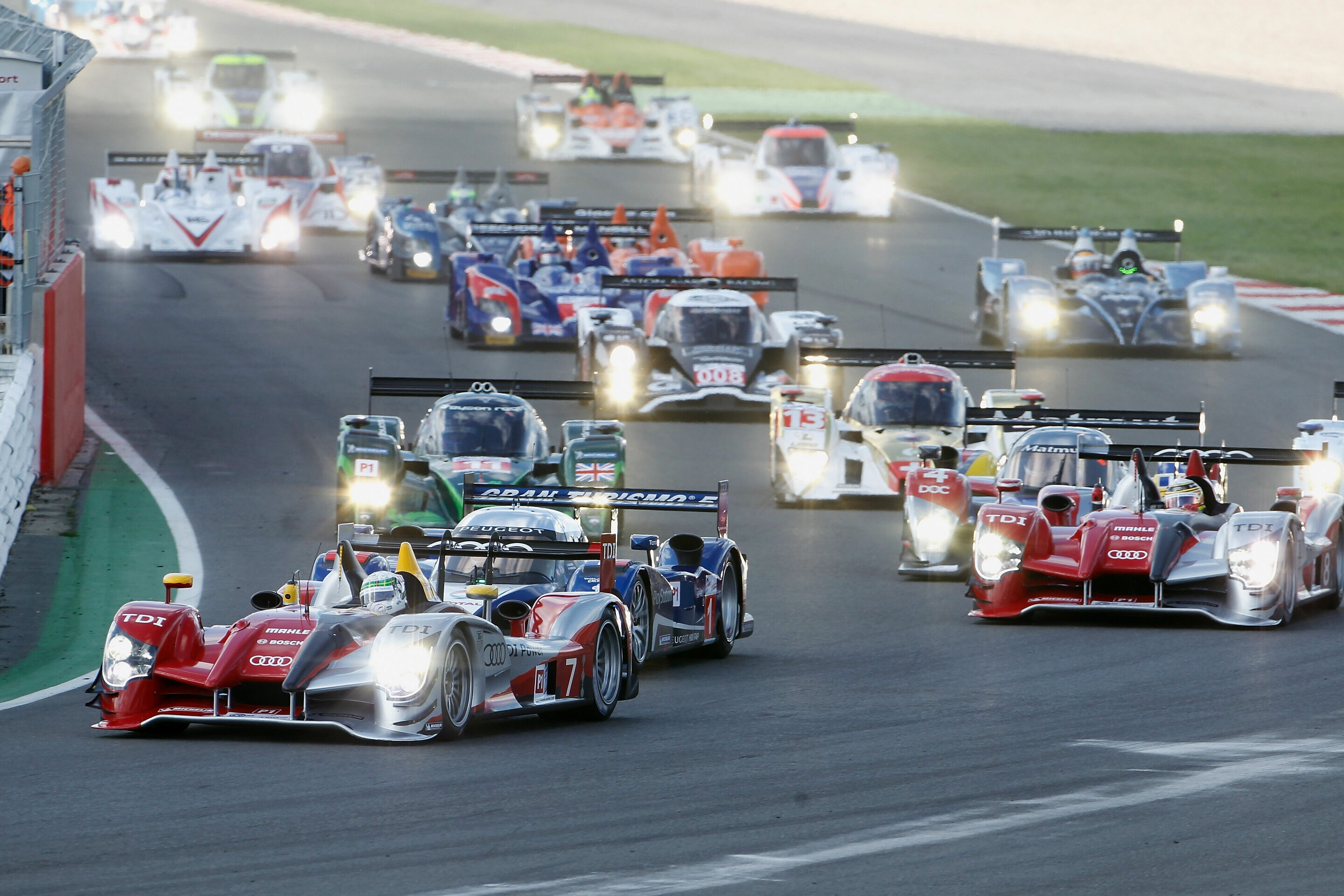 Porsche AG: 911 in traditional race outfit for Le Mans comeback by Porsche  - Porsche USA