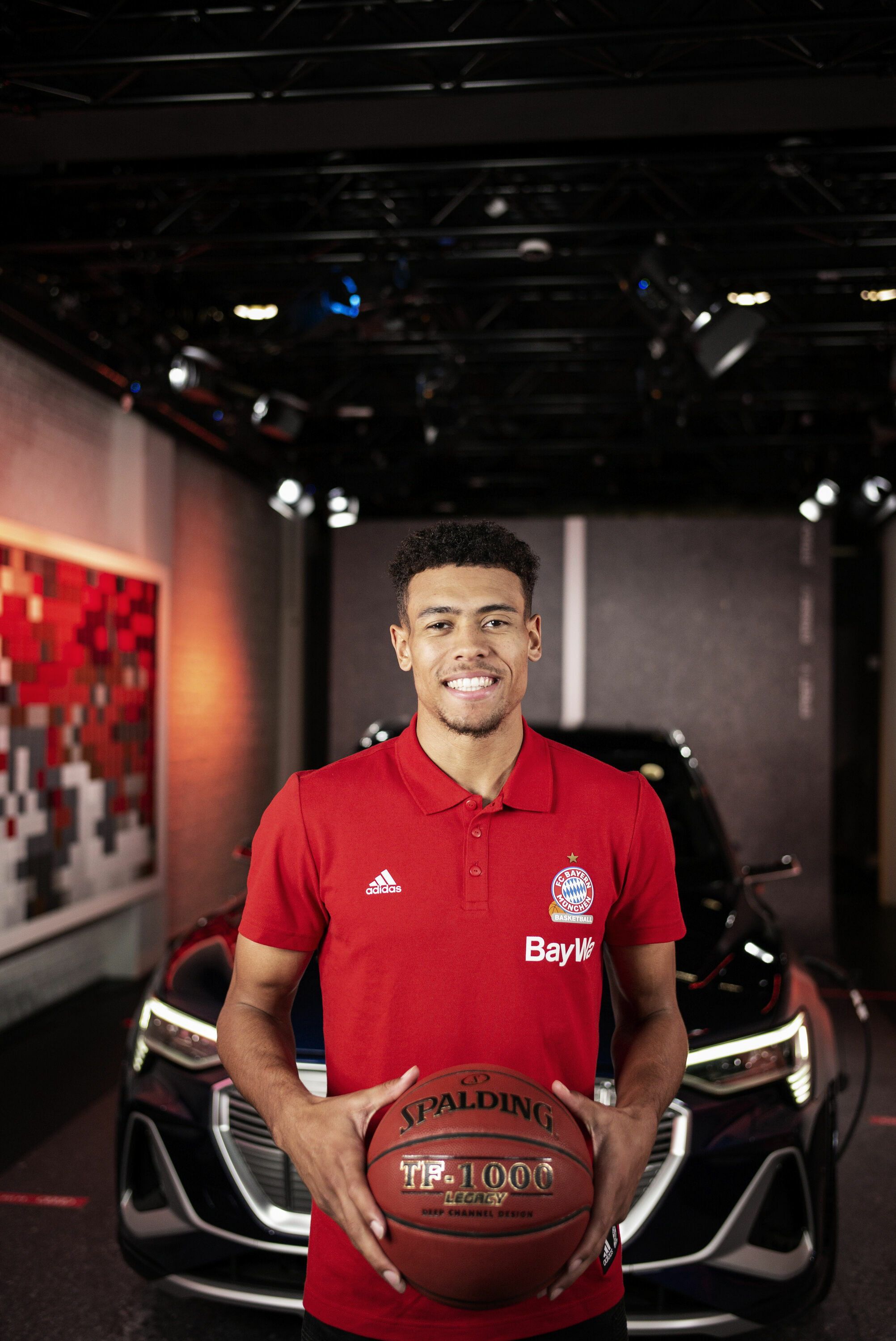 New Audi cars for FC Bayern basketball players Audi MediaCenter