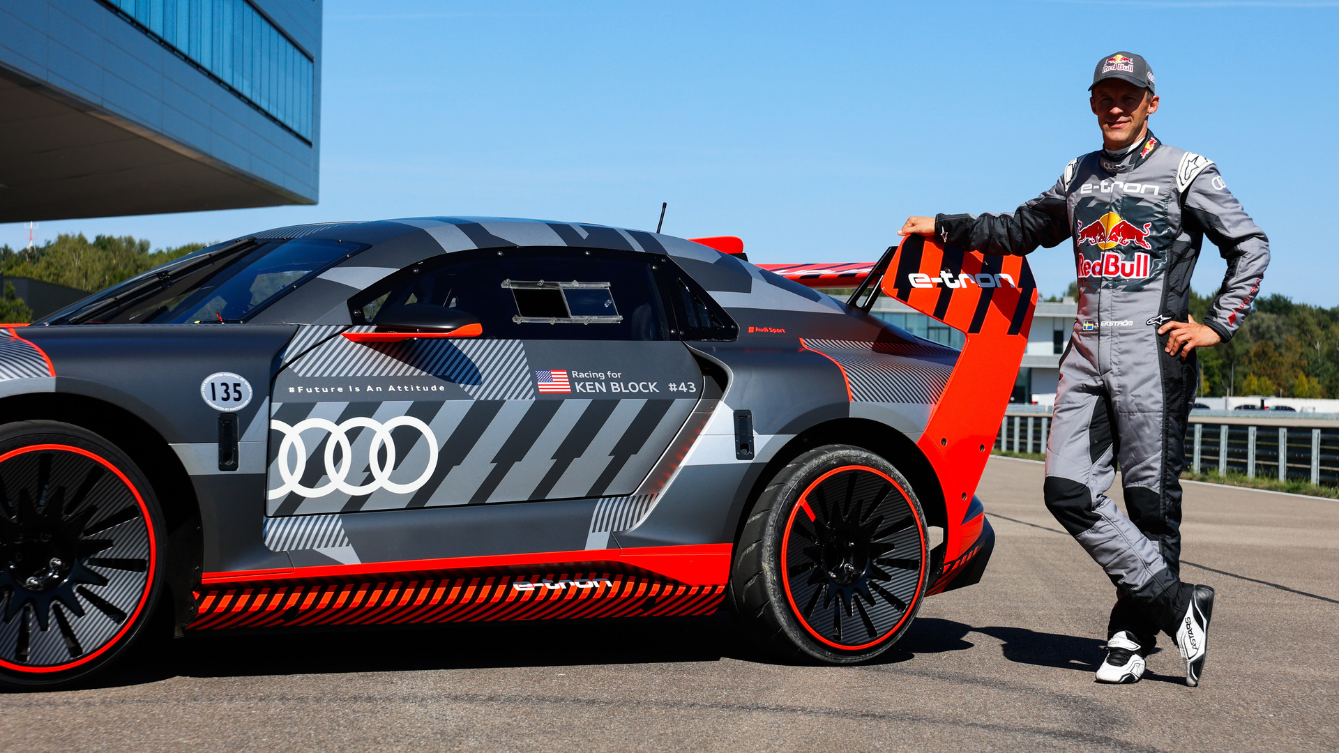 e-tron on track 2023: Mattias Ekström and the Audi S1 e-tron quattro ...